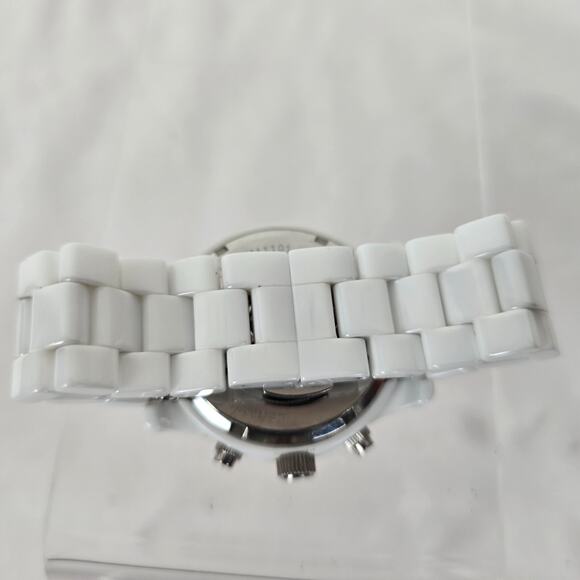 WOMENS MICHAEL KORS Runway White Dial Ceramic Strap with Glitz MK5188 - Picture 6 of 14